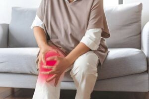 Lutut Nyeri Dan Kaku? Atasi Dengan Ini [Waktu Baca 2 Menit]